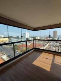 Divisórias de Vidro: Soluções Versáteis para Espaços Corporativos e Residenciais